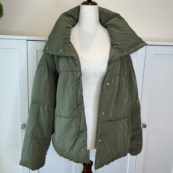 Free People Weekender Puffer Jacket in Olive Green Size S/P - Picture 7 of 11